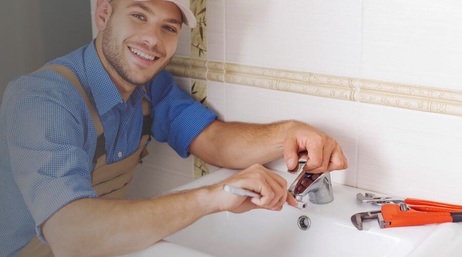 Professional clogged drains services in Alton, MO
